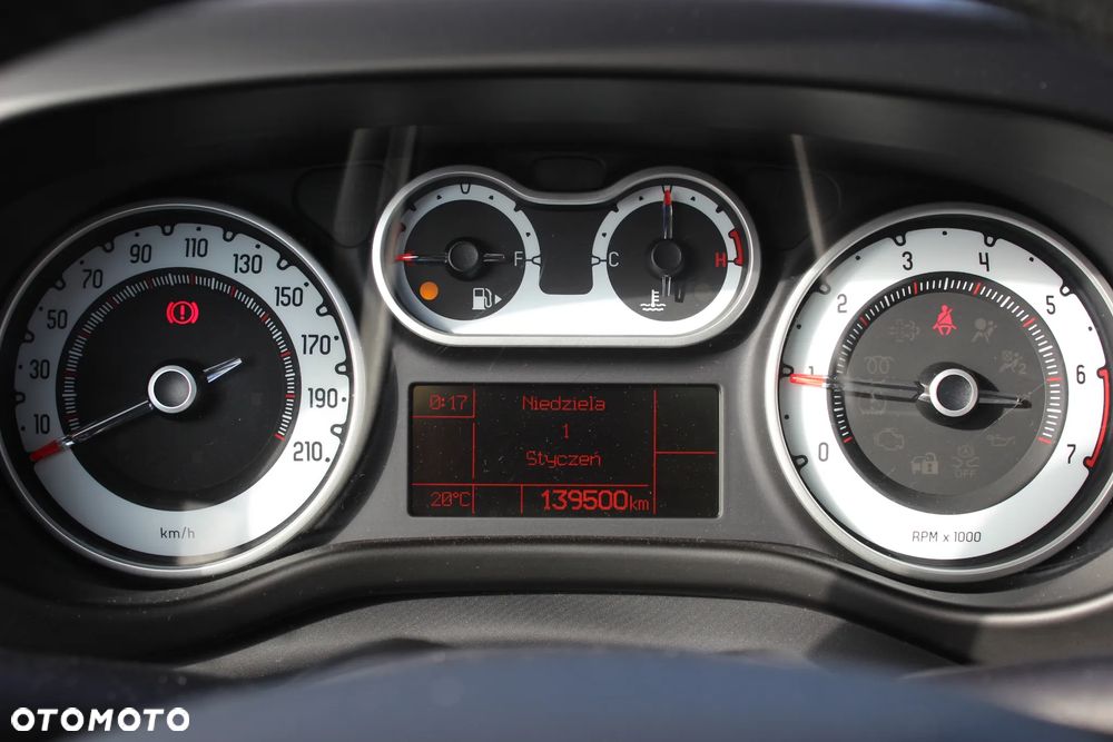 Fiat 500L 1.4 16V Urban - 27
