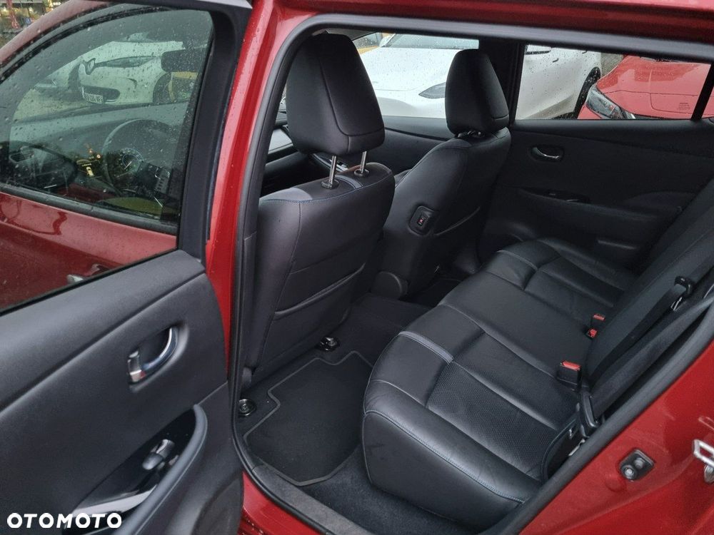 Nissan Leaf 40 kWh Tekna - 13