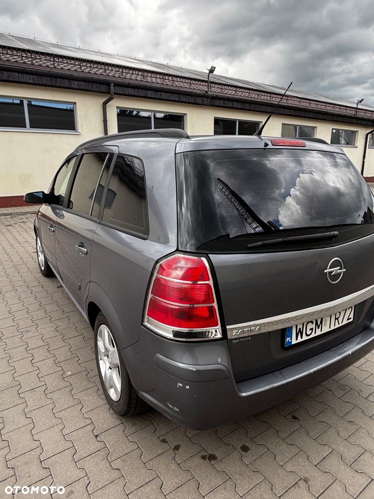 Opel Zafira 1.9 CDTI Cosmo - 8