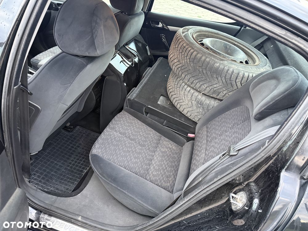 Peugeot 407 - 8
