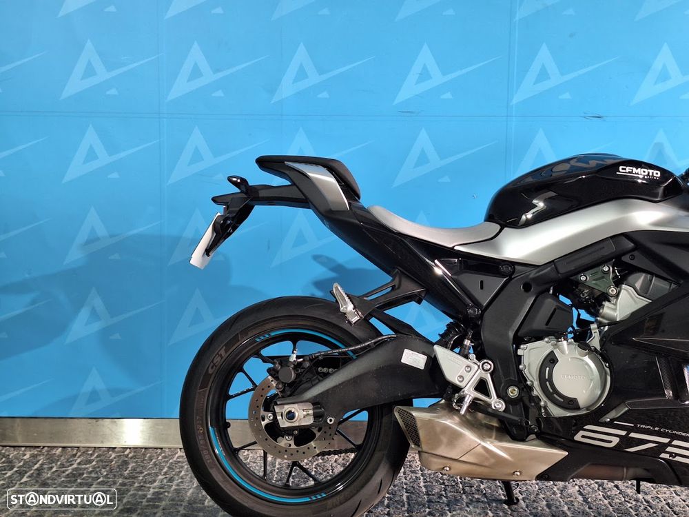 CF Moto 675SR-R - 4