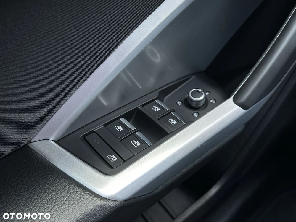 Audi Q3 35 TFSI mHEV S-Line S tronic - 22