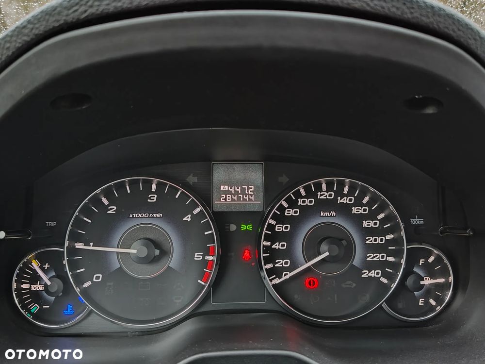 Subaru Legacy 2.0D Sport - 23