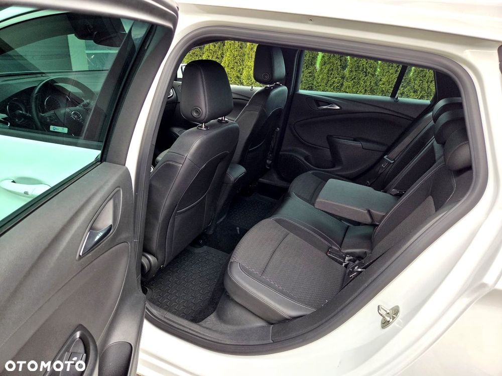 Opel Astra - 20