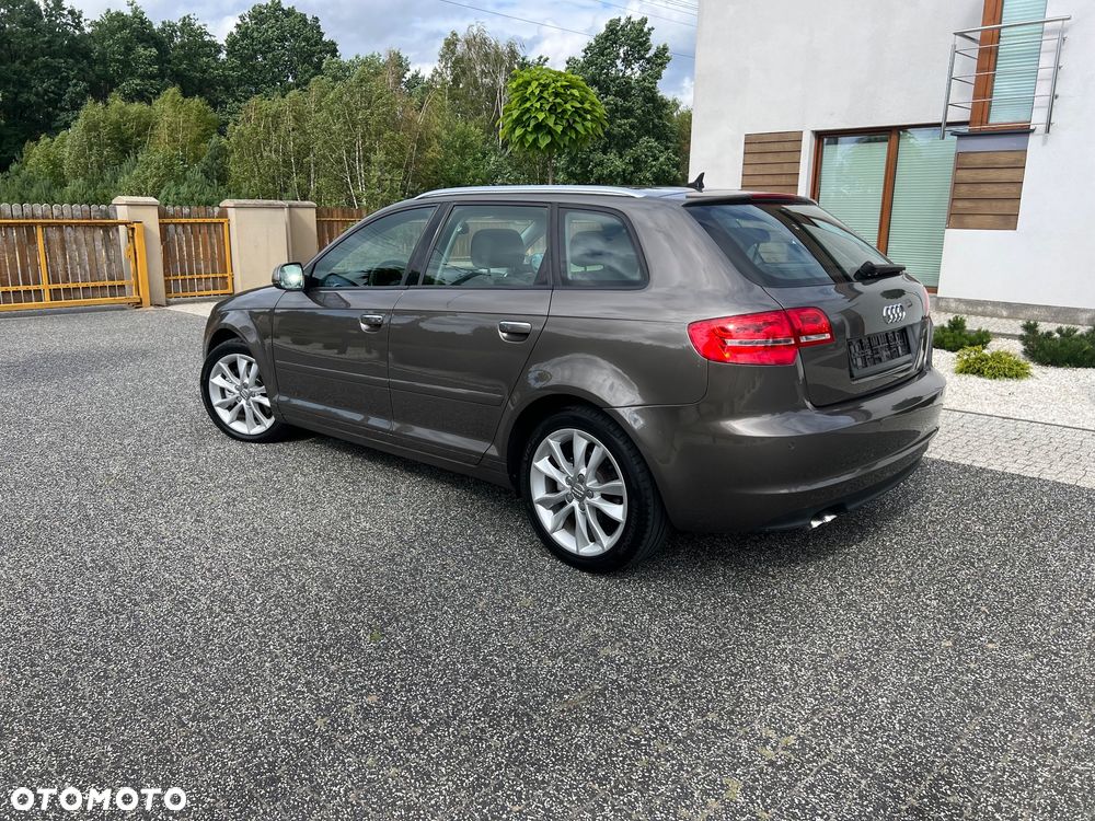 Audi A3 Sportback 2.0 TDI DPF quattro Ambition - 18