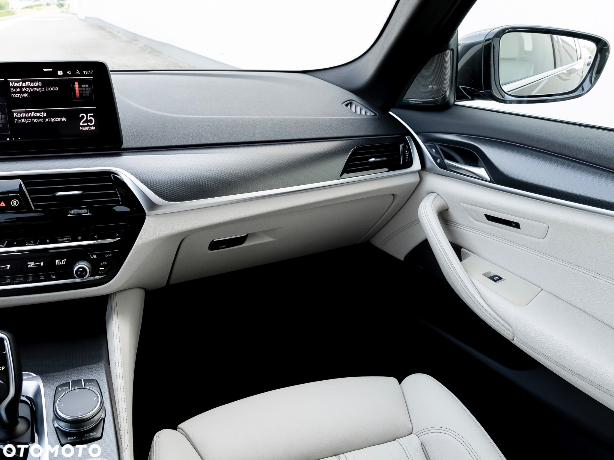 BMW Seria 5 520d xDrive M Sport sport - 17