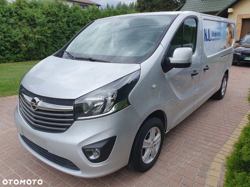 Opel Vivaro - 12
