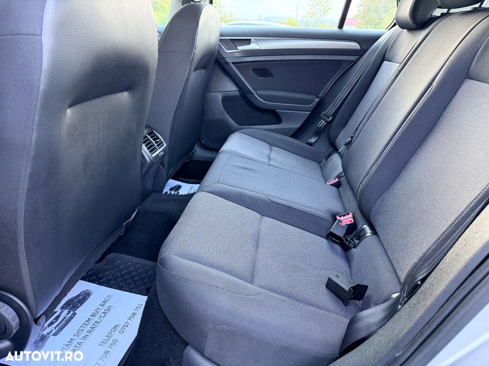 Volkswagen Golf 1.6 TDI BlueMotion Technology Comfortline - 14