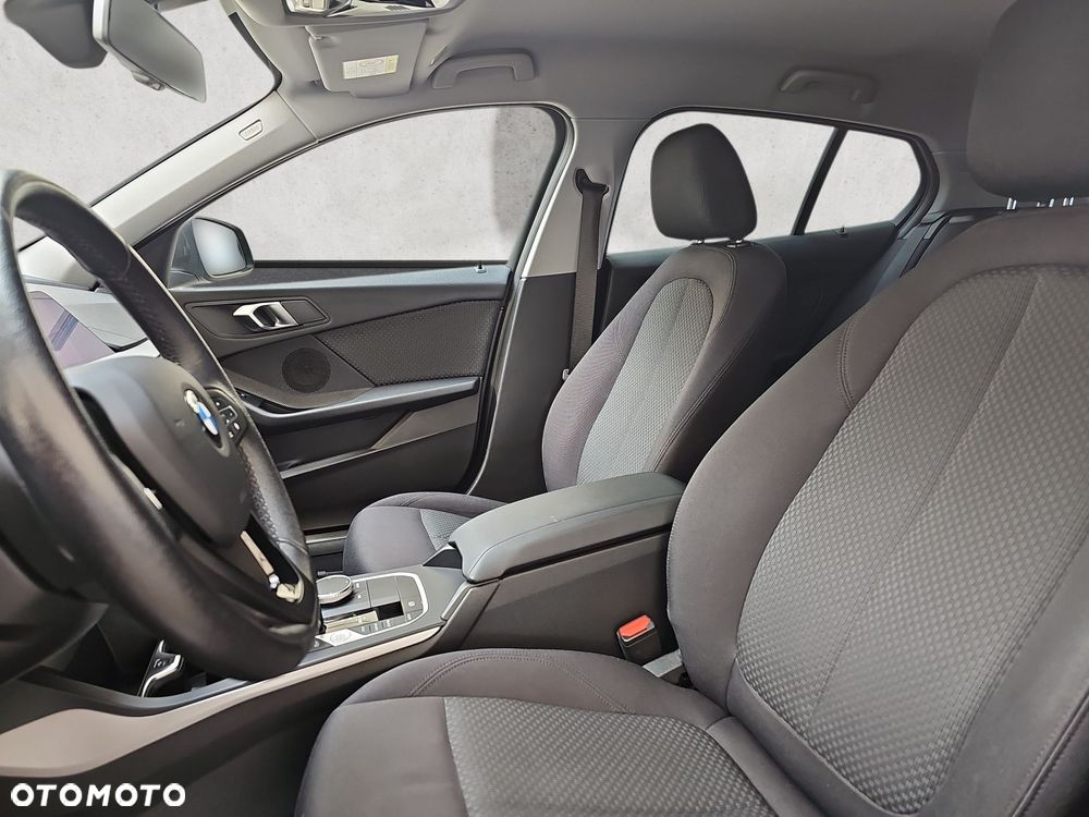 BMW Seria 1 - 12