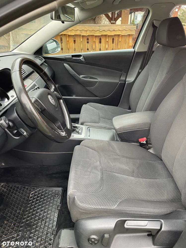 Volkswagen Passat 2.0 TDI Comfortline - 3