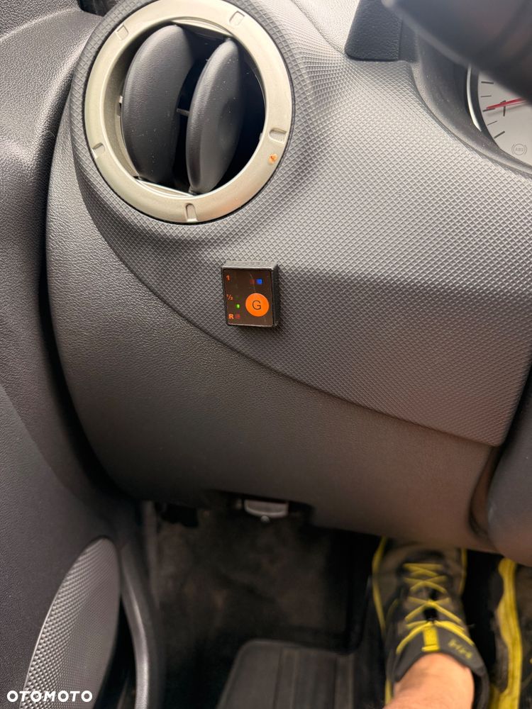 Dacia Sandero 1.2 16V Laureate II - 12