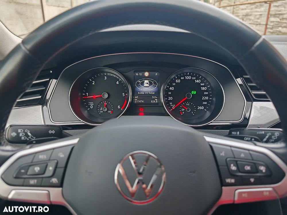 Volkswagen Passat - 24