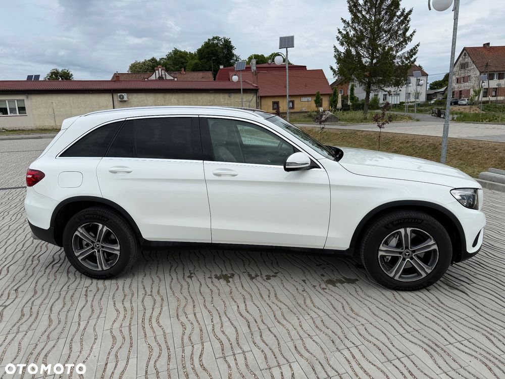 Mercedes-Benz GLC 300 4-Matic - 9