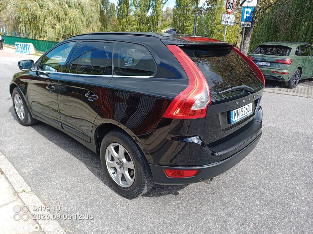 Volvo XC 60 D4 AWD Kinetic - 4
