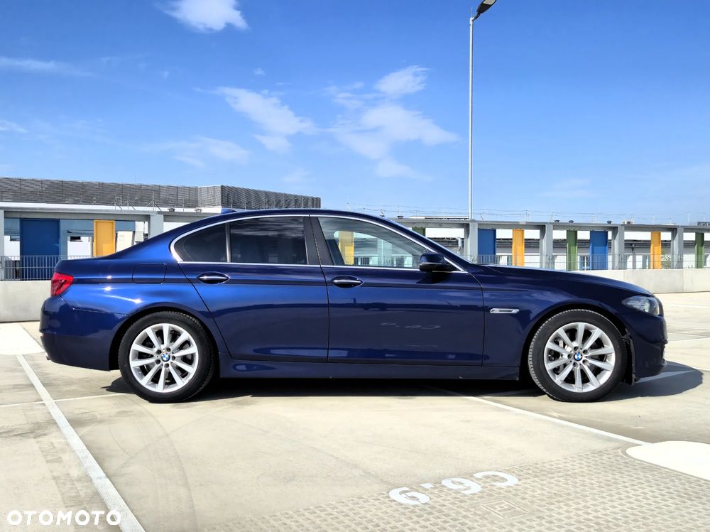 BMW Seria 5 535i xDrive Sport-Aut - 11
