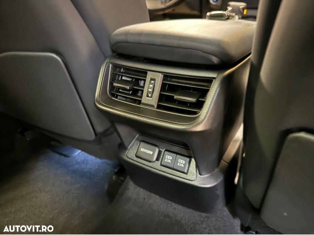 Lexus Seria ES 300h 2.5 TNGA HV 25H- 4X2 CVT Executive - 29