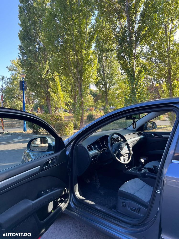 Skoda Superb 2.0 TDI Ambition - 14