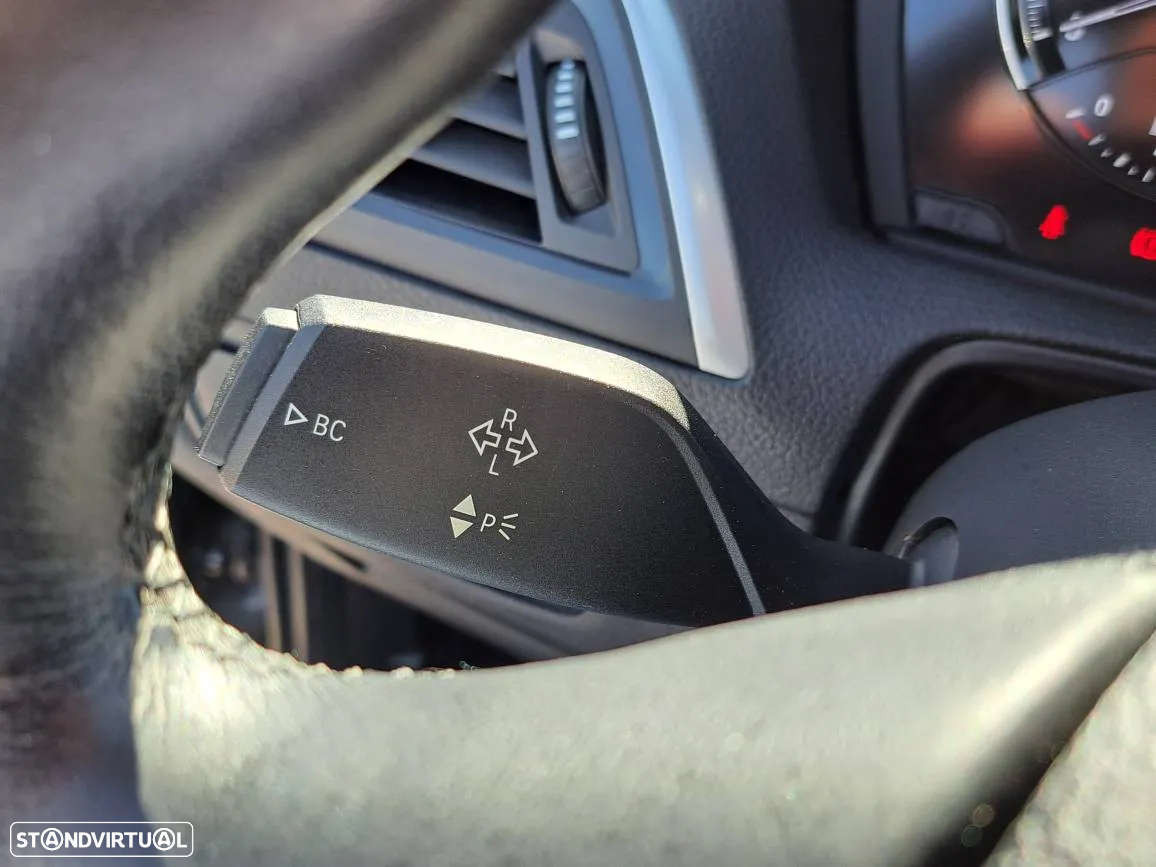 BMW 218 d Cabrio Line Sport Auto - 31