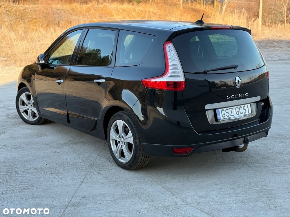 Renault Scenic - 11