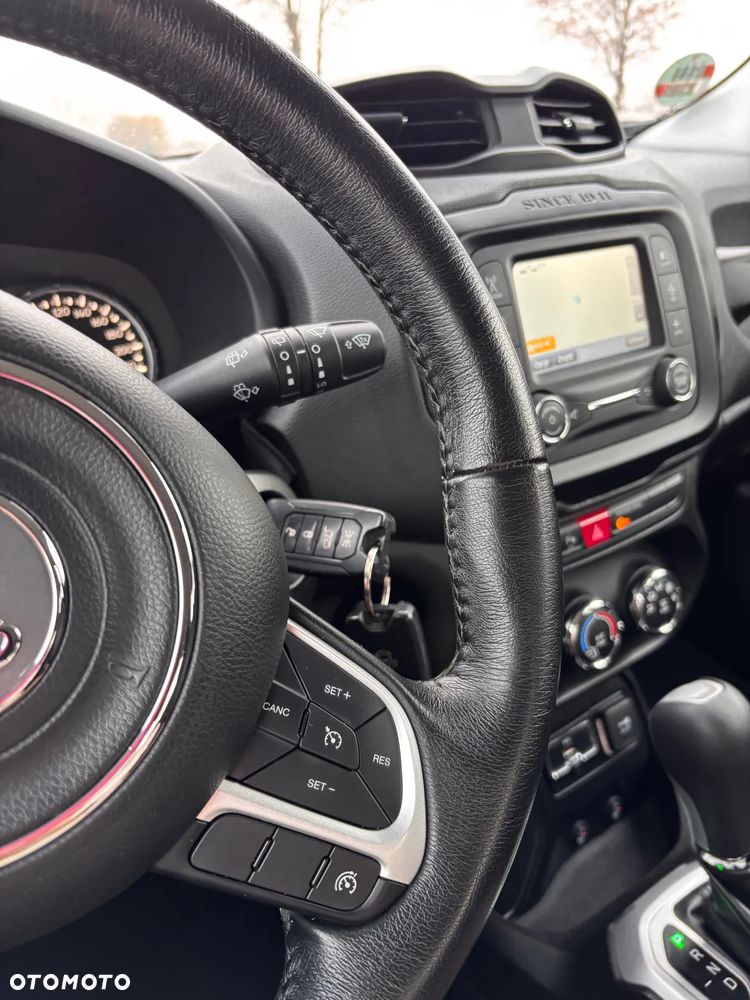 Jeep Renegade 1.4 MultiAir DSG Longitude - 33