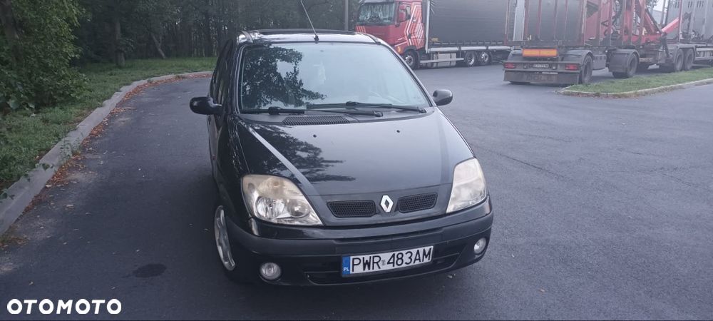 Renault Scenic - 1