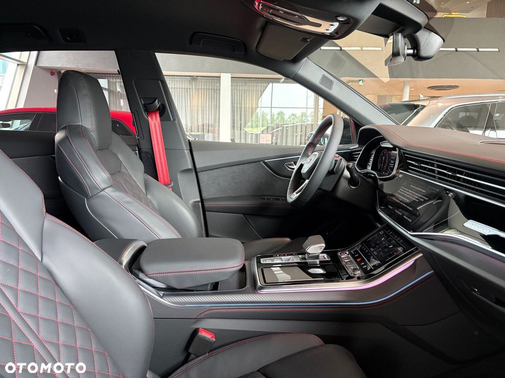 Audi Q8 - 12