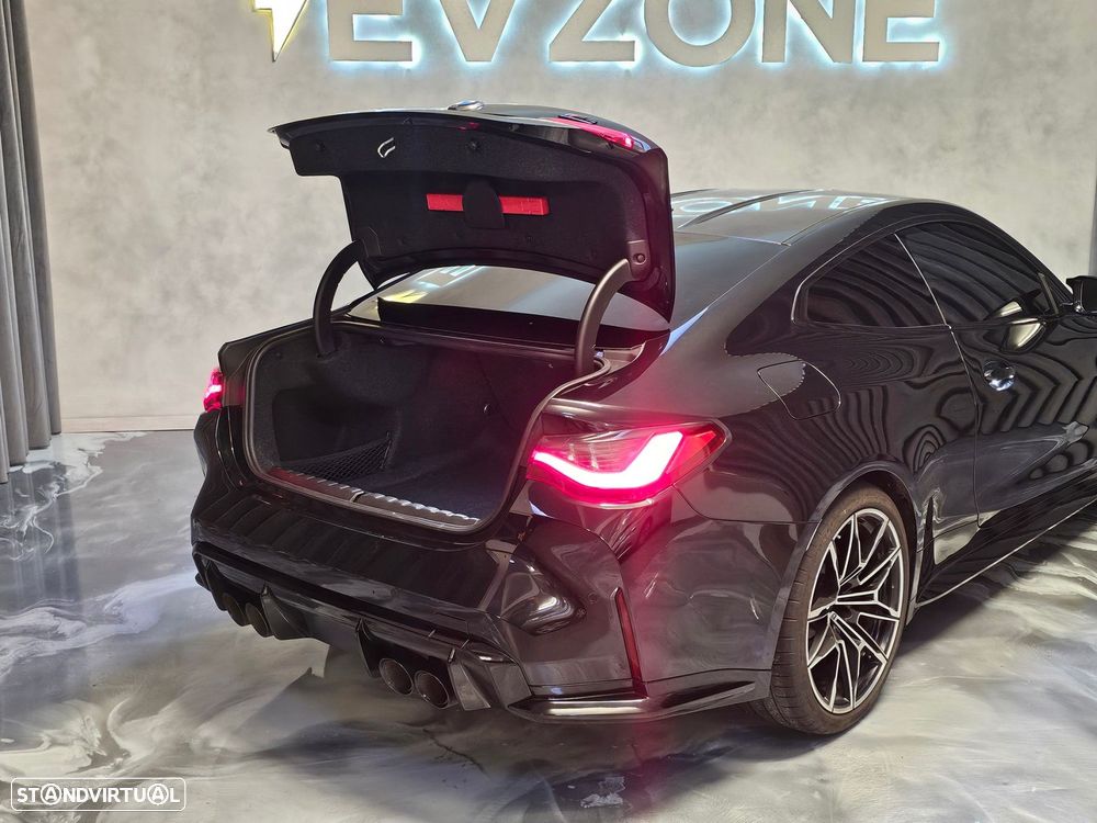 BMW M4 Competition M xDrive - 34