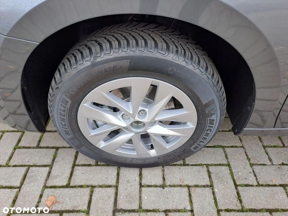 Skoda Fabia 1.0 TSI Edition 130 - 8