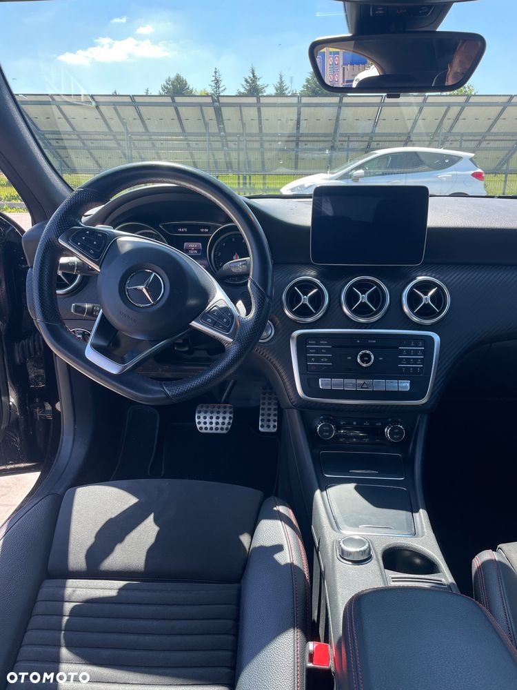 Mercedes-Benz Klasa A 180 7G-DCT AMG Line - 10