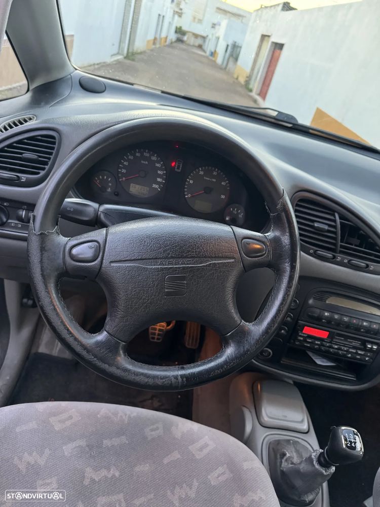 SEAT Alhambra 1.9 TDI Confort - 19