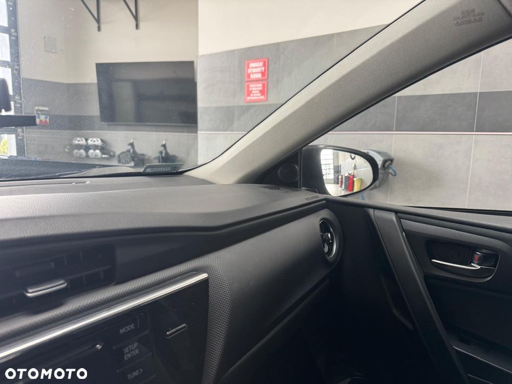 Toyota Auris 1.6 Comfort - 22