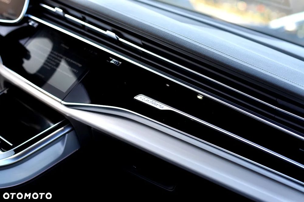 Audi Q8 55 TFSI quattro tiptronic competition plus - 37