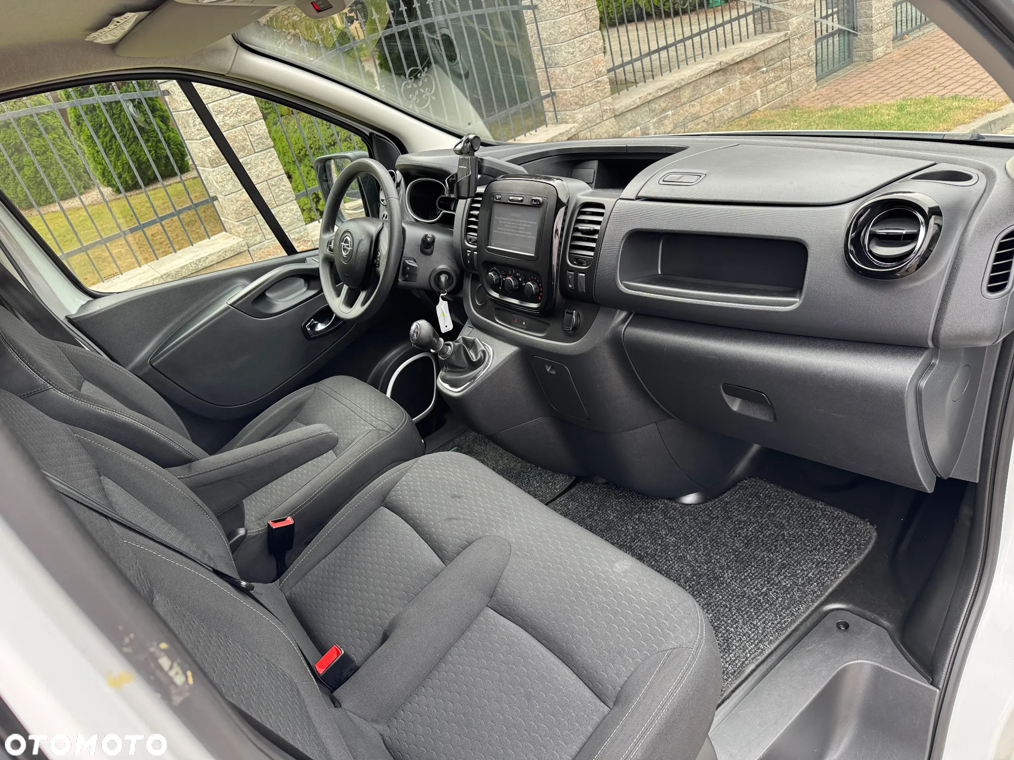 Opel VIVARO - 8