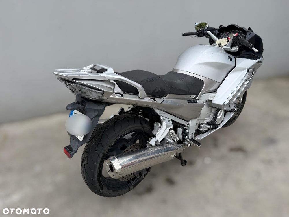 Yamaha FJR - 3