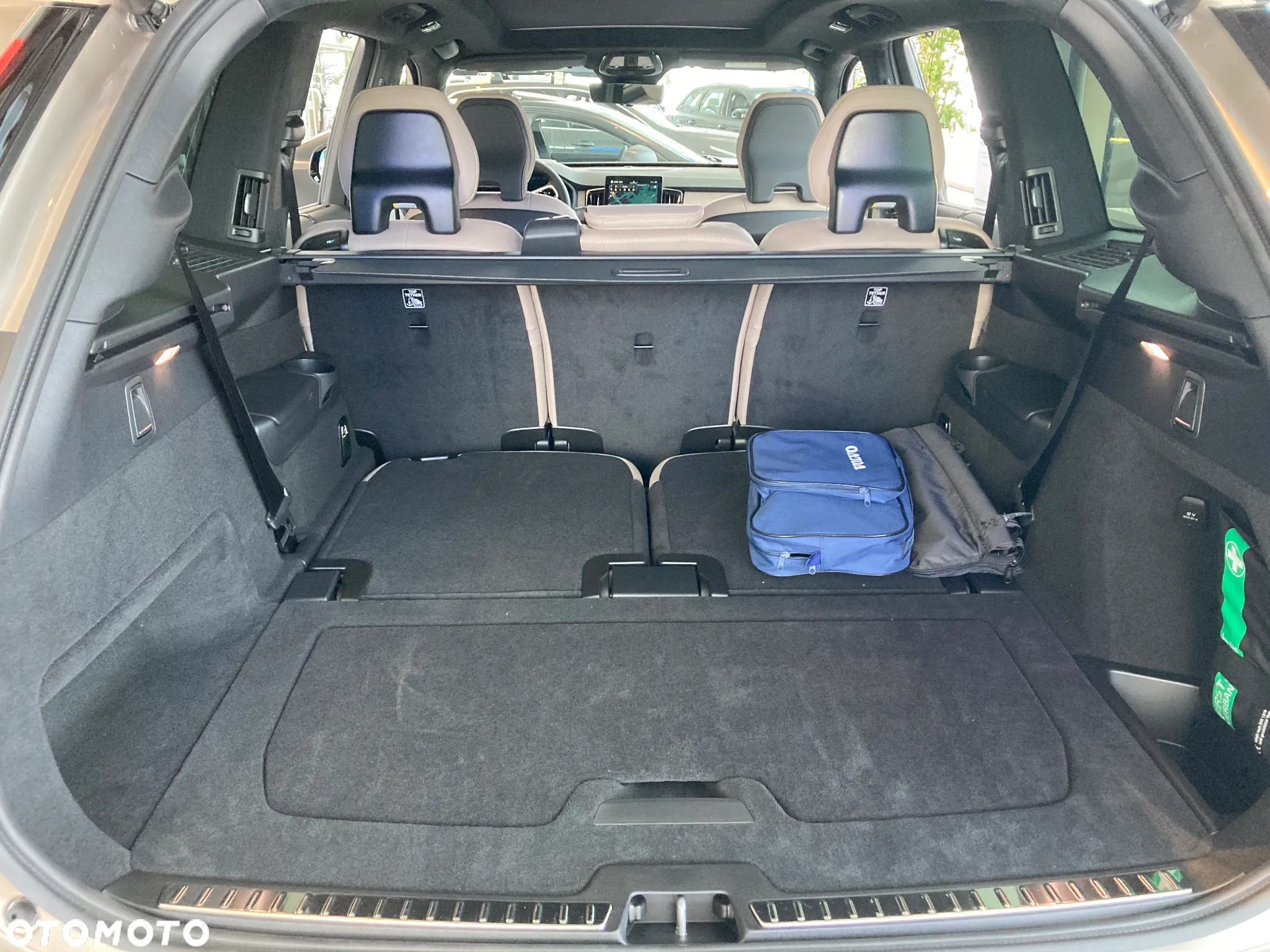 Volvo XC 90 T8 AWD Plug-In Hybrid Ultra Dark 7os - 26