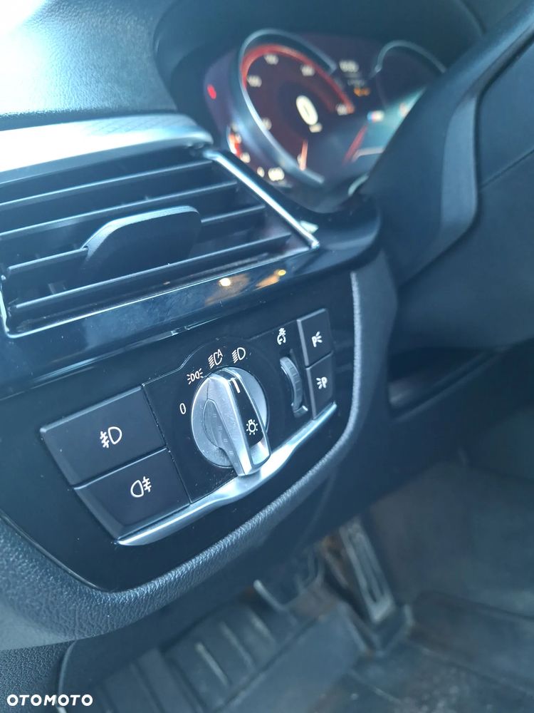 BMW Seria 5 530i xDrive Sport Line sport - 18