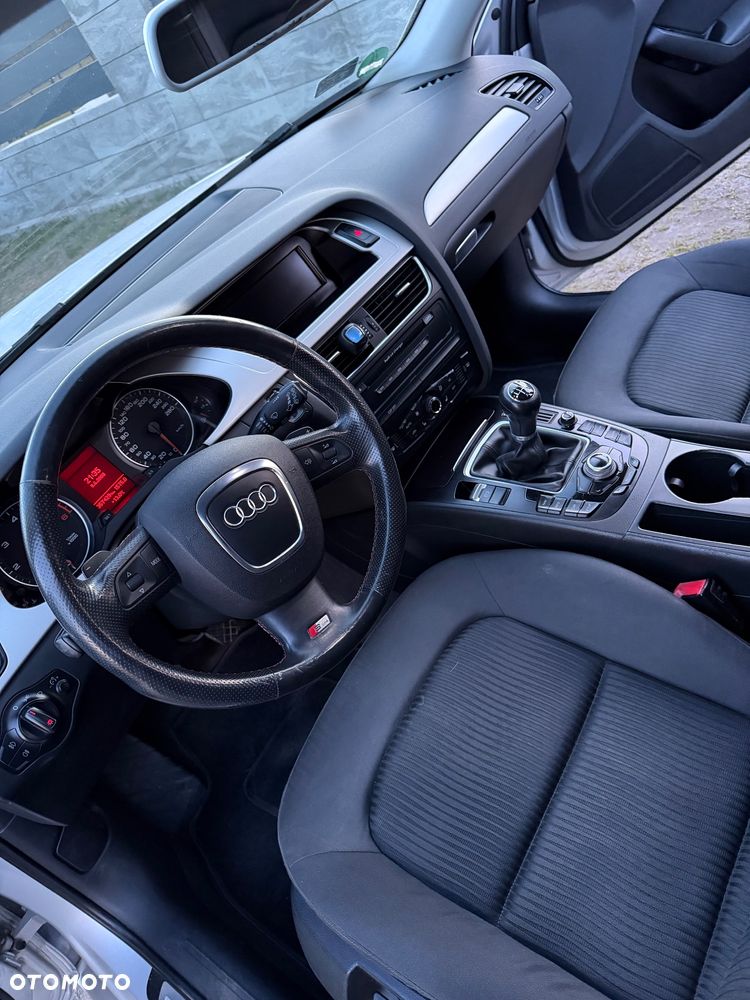 Audi A4 Avant 2.0 TDI - 8