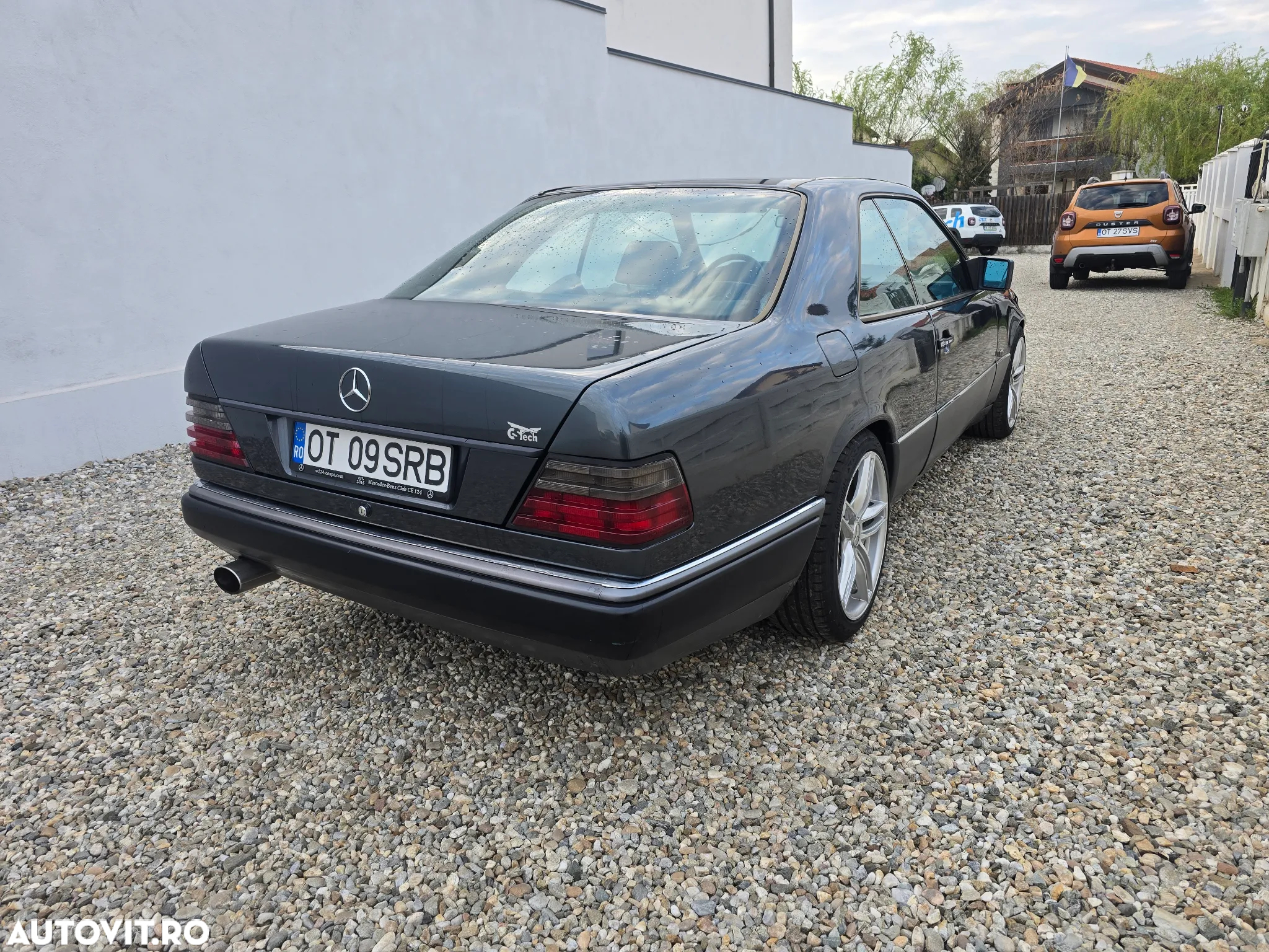 Mercedes-Benz E - 10