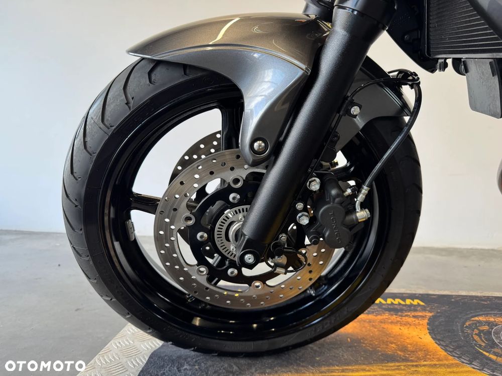 Suzuki Gladius - 18