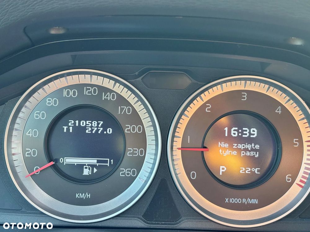 Volvo V60 D3 Momentum - 8