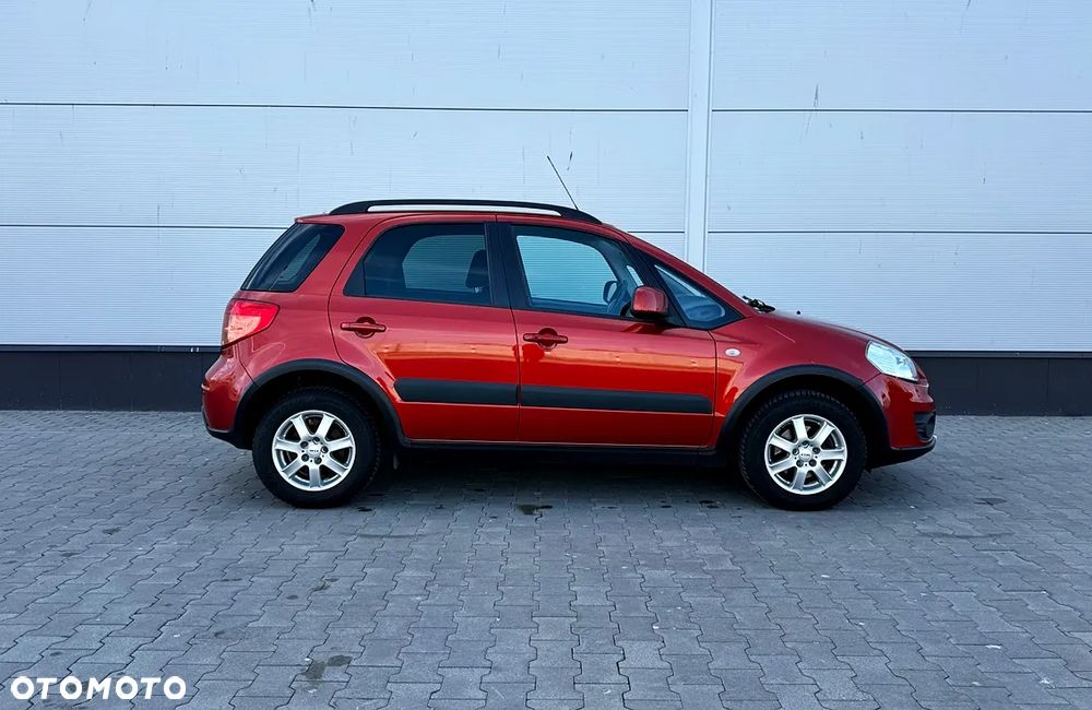 Suzuki SX4 1.6 Explore - 10