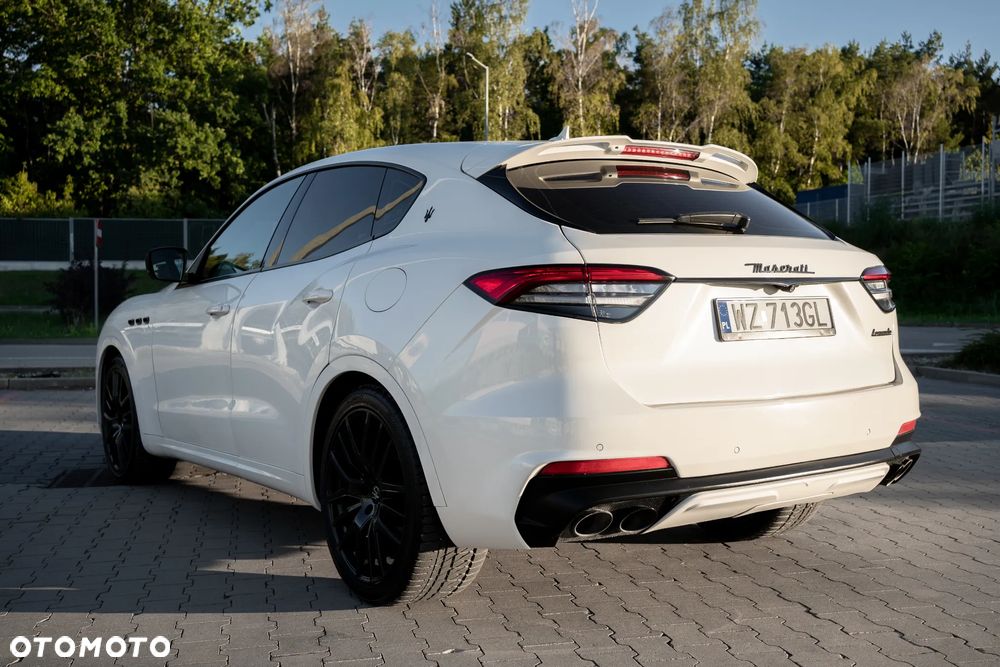 Maserati Levante - 8