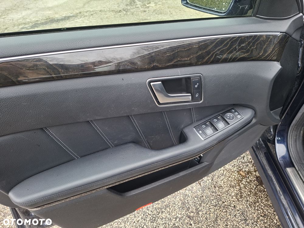 Mercedes-Benz Klasa E 500 7G-TRONIC Elegance - 20