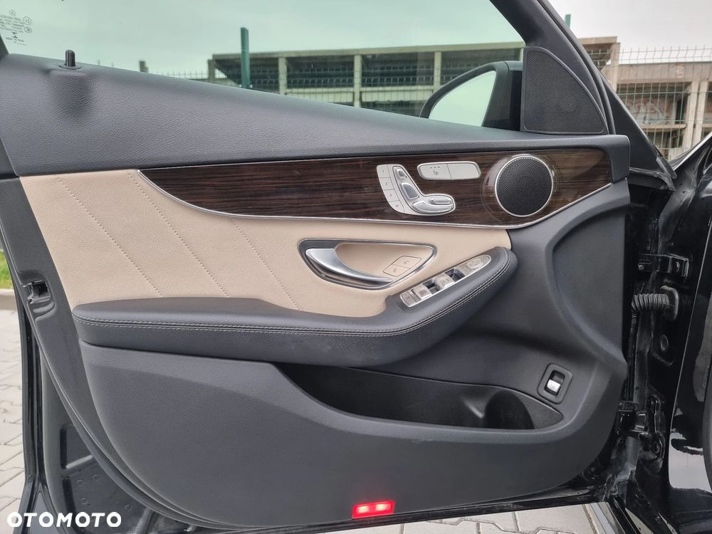 Mercedes-Benz Klasa C - 27