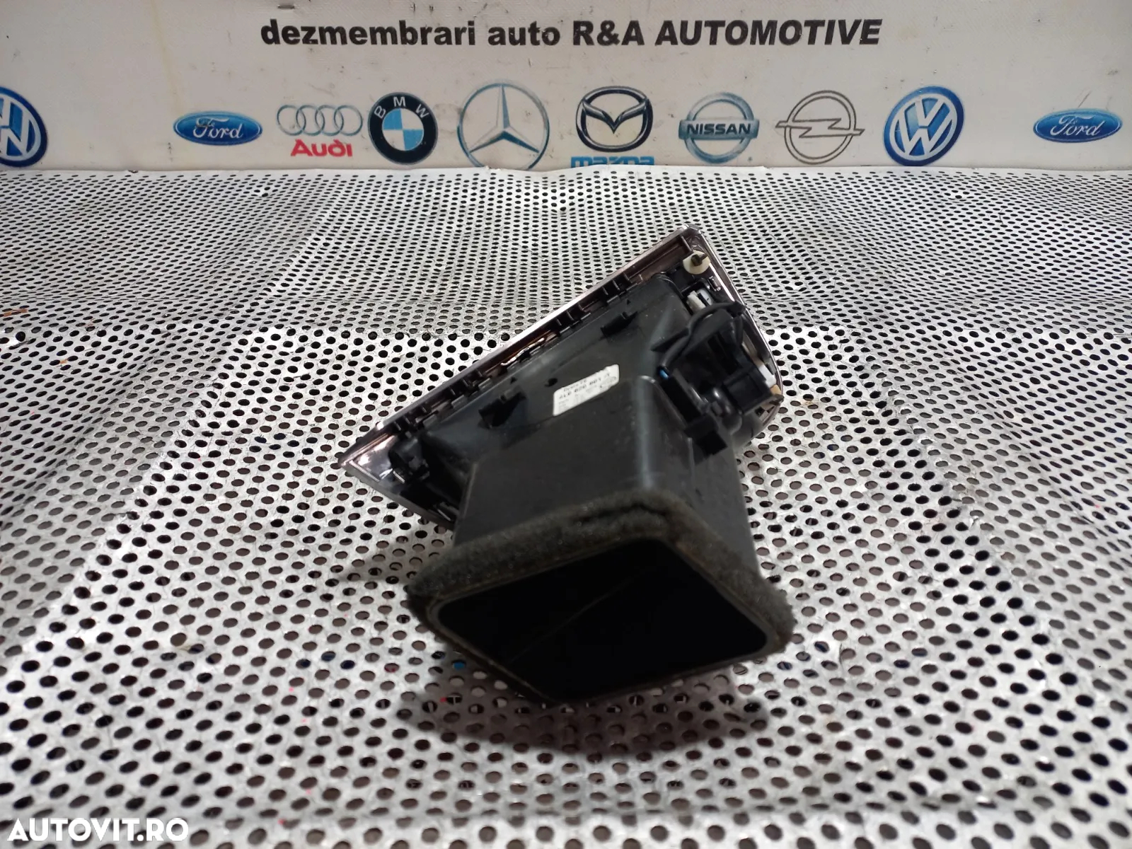 Grila Ventilatie Aerisire Bord Stanga Audi Q7 4L 2007-2008-2009-2010-2011-2012-2013-2014-2015-2016 - 5