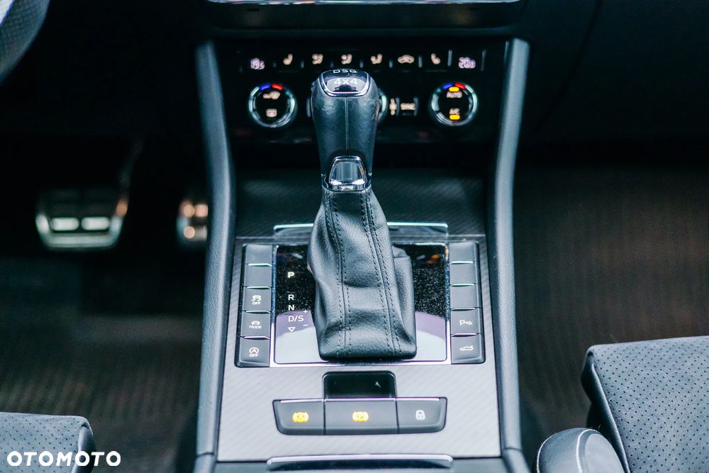 Skoda Superb 2.0 TDI 4x4 Sportline DSG - 11