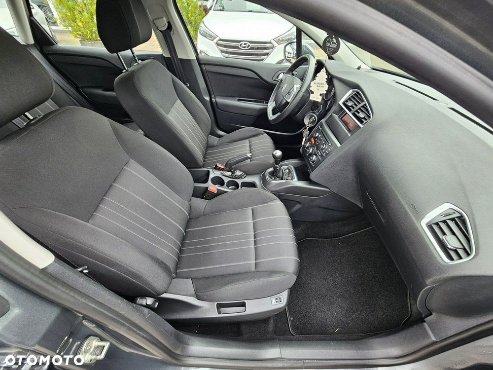 Citroën C4 VTi 95 Attraction - 24