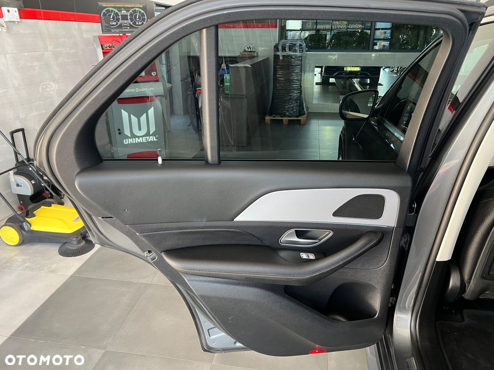 Mercedes-Benz GLE 300 d 4Matic 9G-TRONIC AMG Line - 20