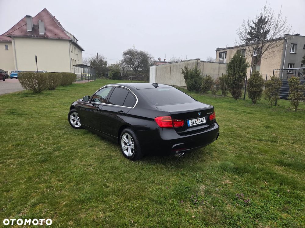 BMW Seria 3 320d Blue Performance Luxury Line - 9