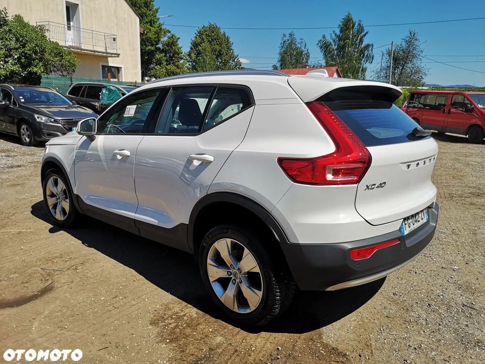Volvo XC 40 D4 AWD Geartronic Momentum - 5